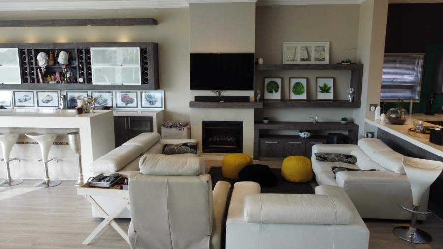 5 Bedroom Property for Sale in Pecanwood Estate North West